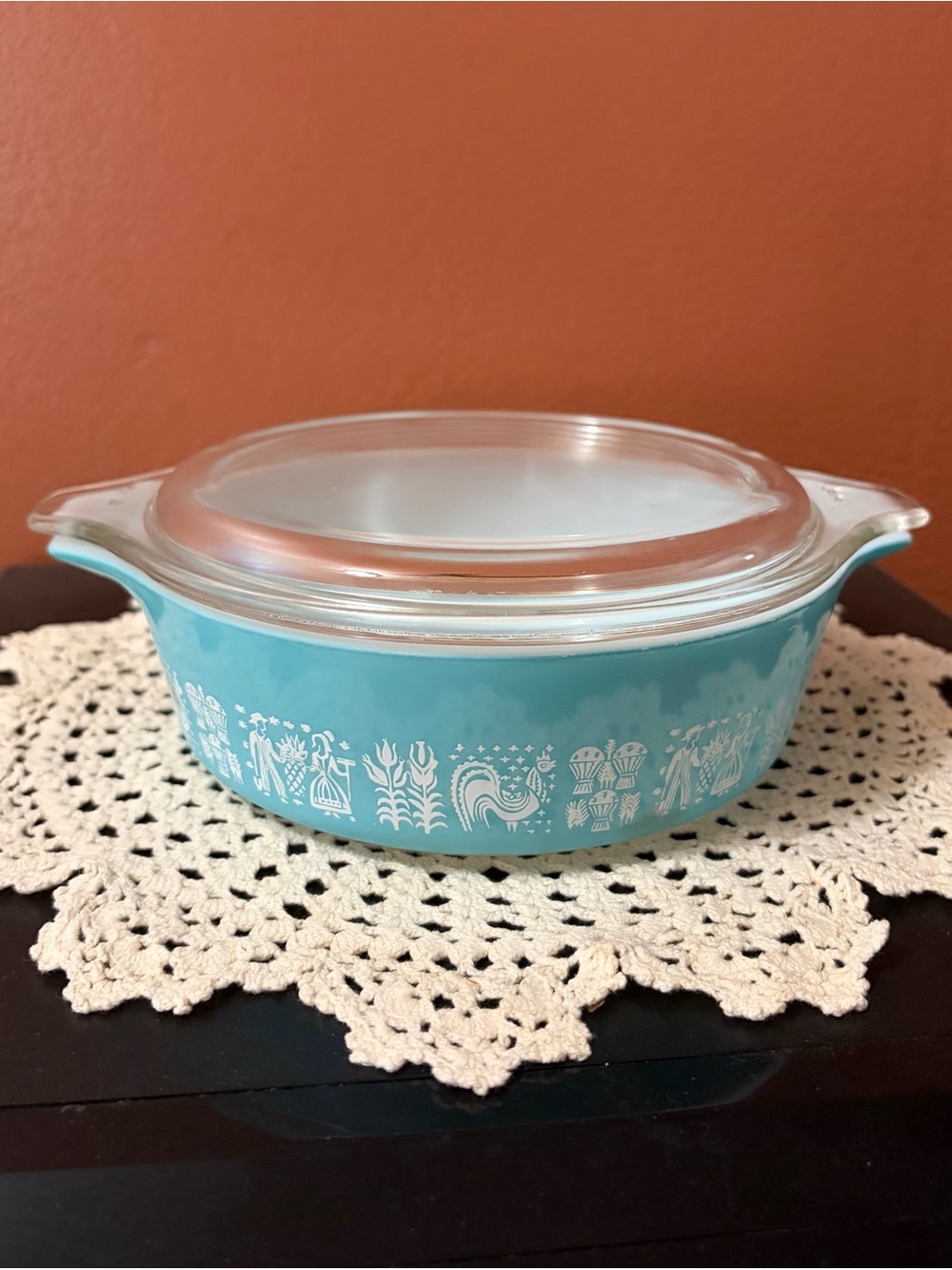 Covered Pyrex ButterPrint Dish